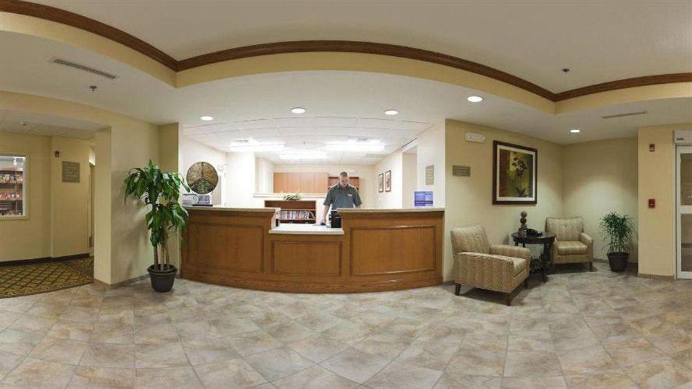 Candlewood Suites Kansas City Airport Ngoại thất bức ảnh