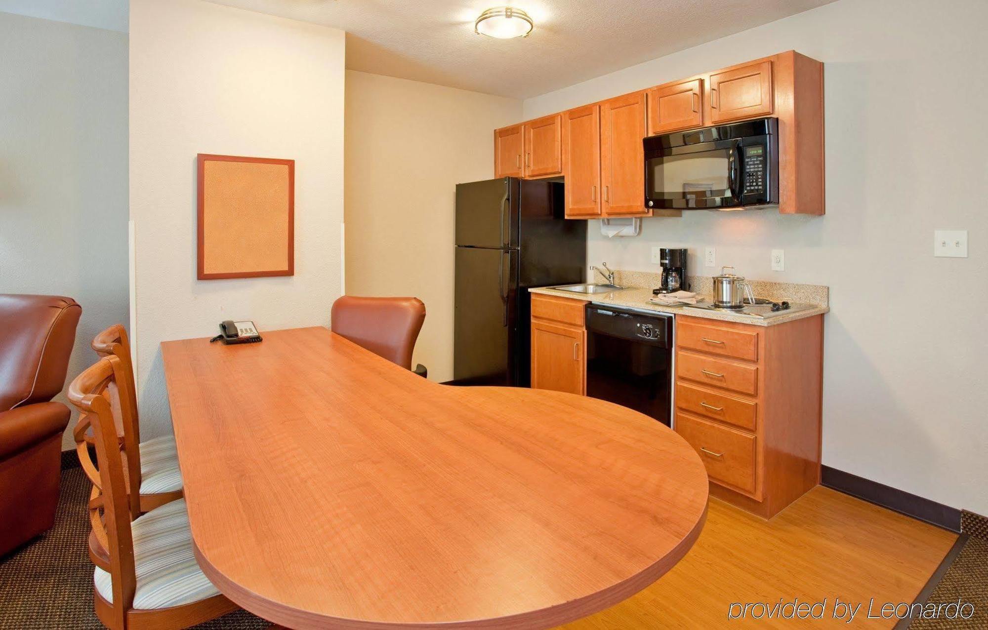 Candlewood Suites Kansas City Airport Ngoại thất bức ảnh