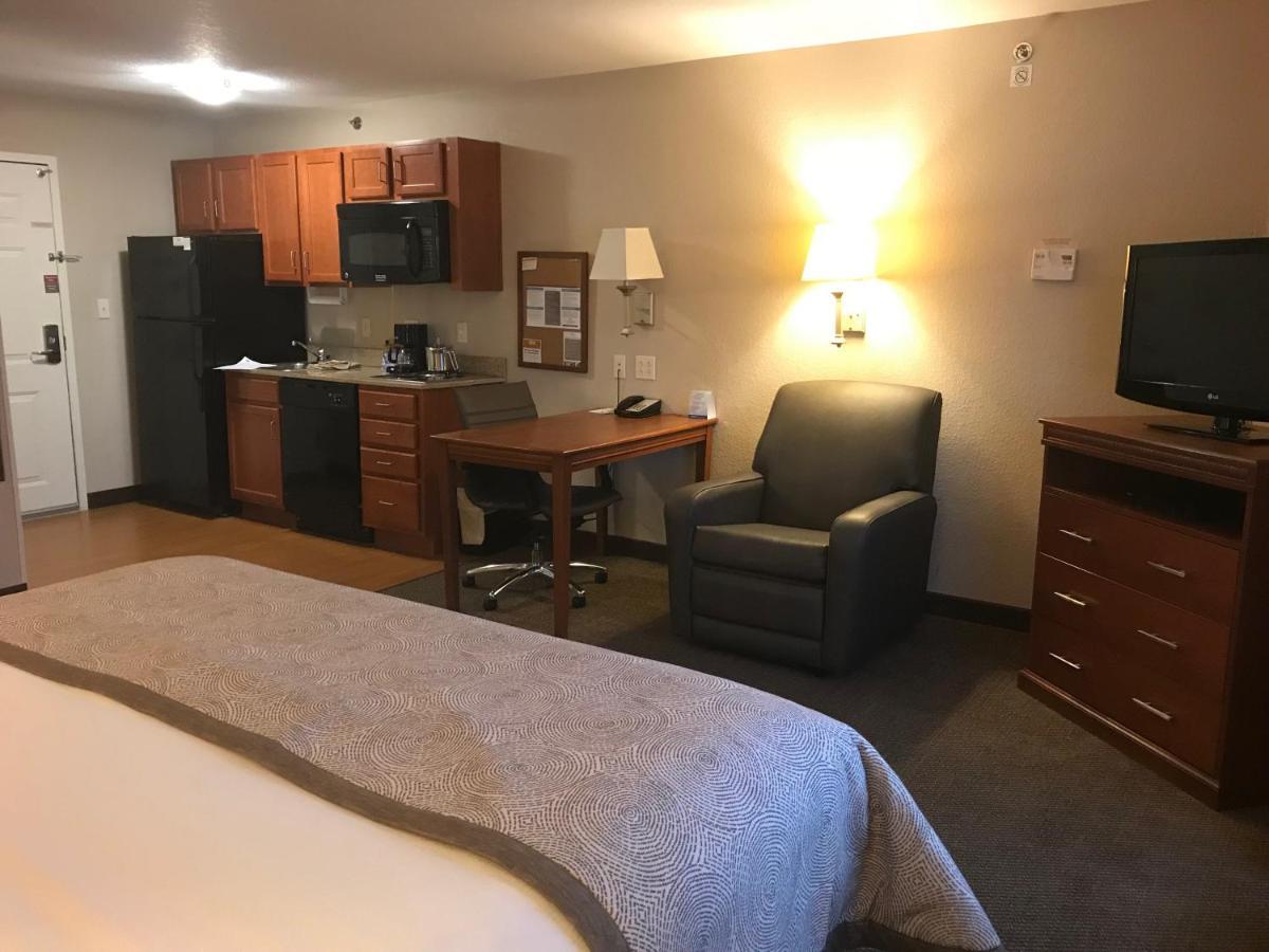 Candlewood Suites Kansas City Airport Ngoại thất bức ảnh